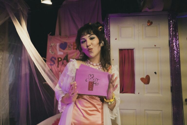 Inside ‘Closet Space,’ the Sapphic Dating Show Fighting Against Shallow and Heteronormative Dating Culture with Community and Authenticity